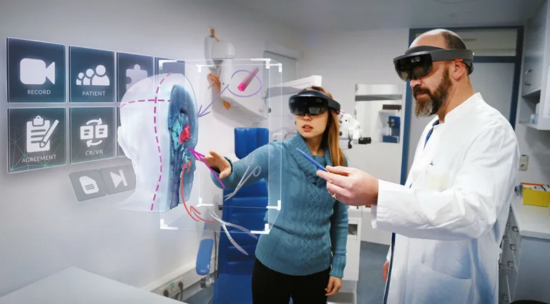 Mô phỏng VR hỗ trợ các bác sĩ thực hành các ca phẫu thuật phức tạp an toàn.