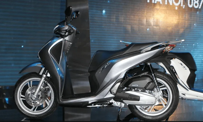 Dự đoán ngôn ngữ thiết kế Futuristic tối giản và sang trọng trên mẫu Honda SH 2027 thế hệ mới.