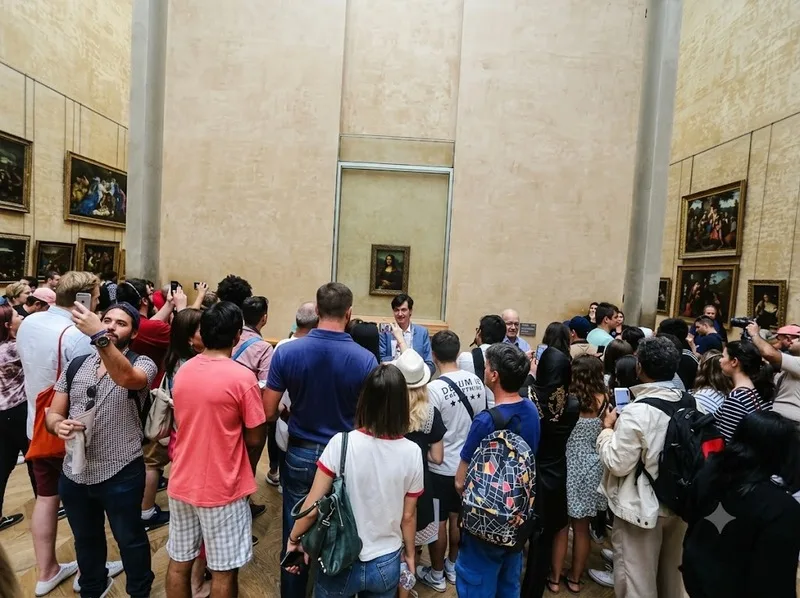 Louvre là nơi lưu giữ giá trị nghệ thuật và di sản văn hóa nhân loại